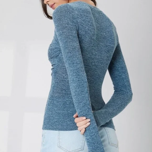 Mulvari Marled Cut-out Long Sleeve Blouse in Dusty Blue - Picture 2 of 6